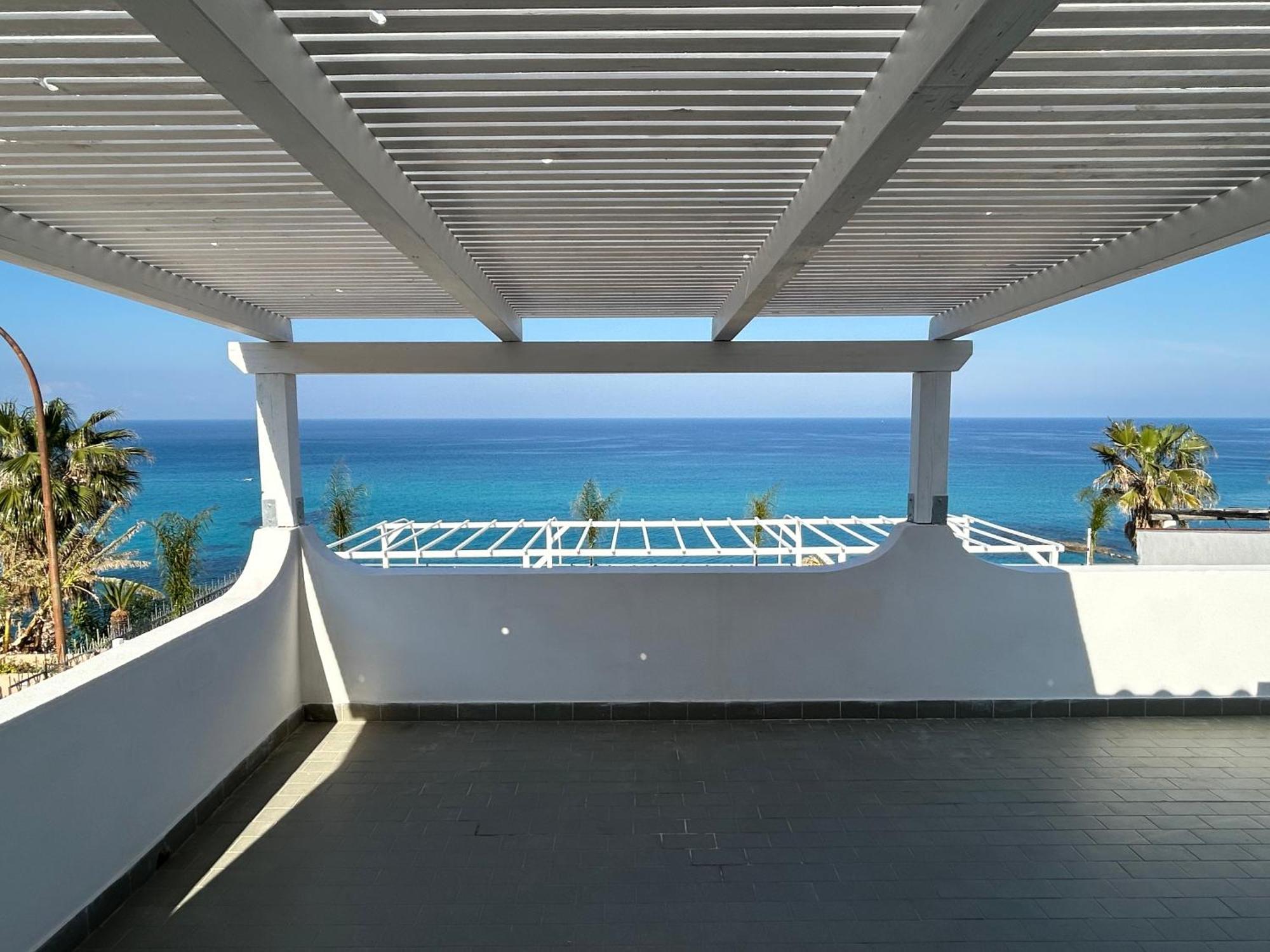 La Porta Del Mare Hotel Tropea Bagian luar foto